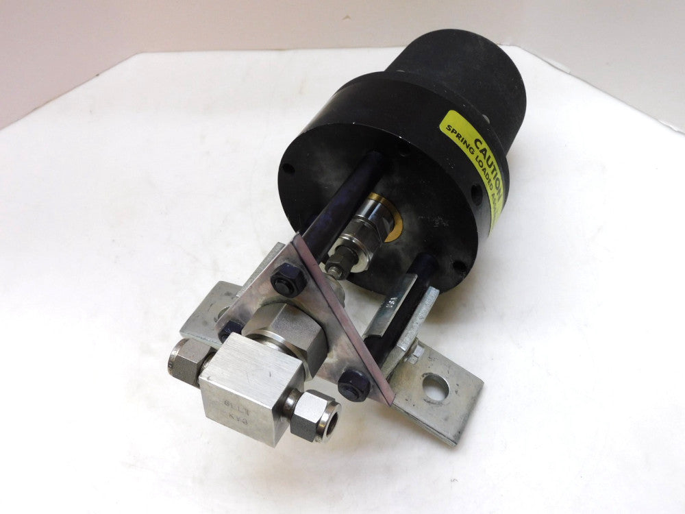 Swagelok Union Bonnet Needle Valve NC Actuator SS-6NBS6-96C 3/8" tube