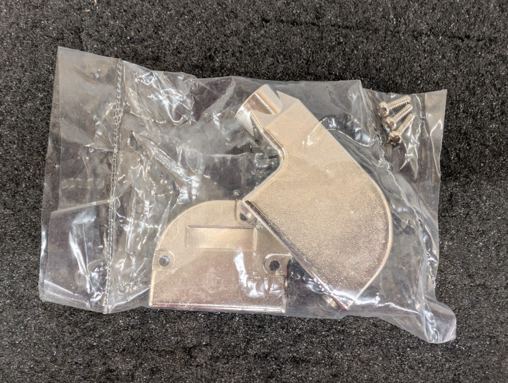 New, Norcomp, 981-015-030R121, CONN BACKSHELL 15POS 90DEG SHLD