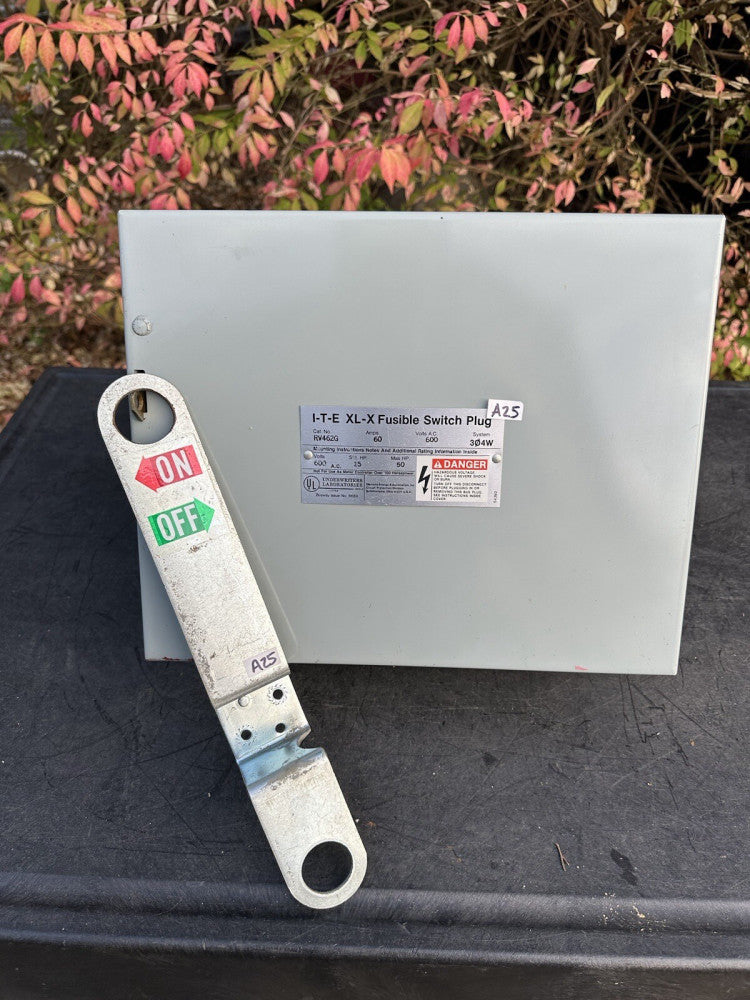 Siemens ITE RV462G XL-X Fusible Busway Switch Plug, 60 Amp 600VAC Used