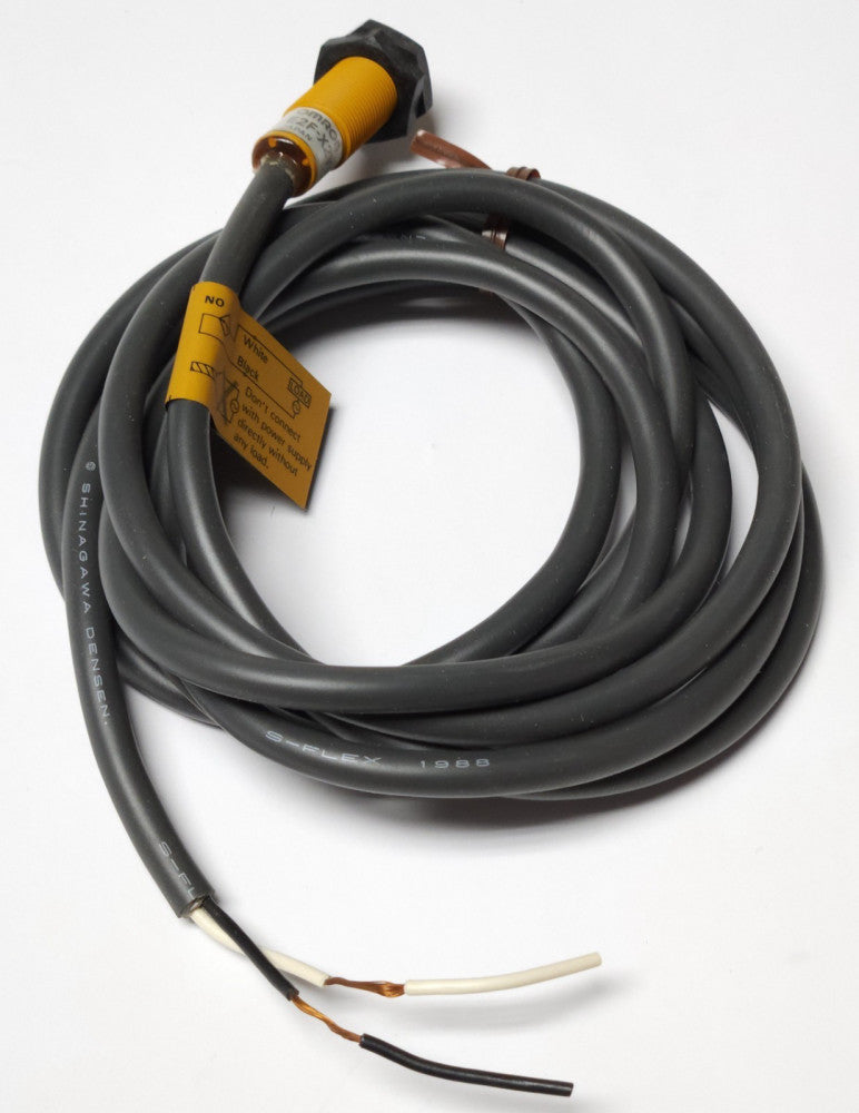 OMRON E2F X2Y1 Proximity Switch Sensor 24 to 240 VAC 2M