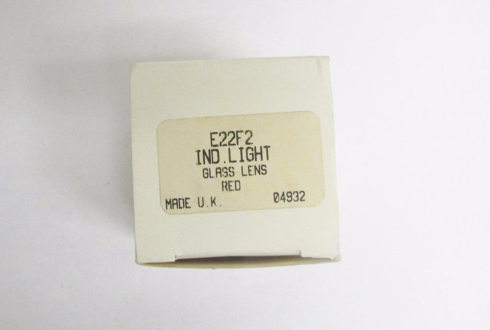 EATON CUTLER HAMMER Red Glass Lens Indicating Pilot Light E22F2