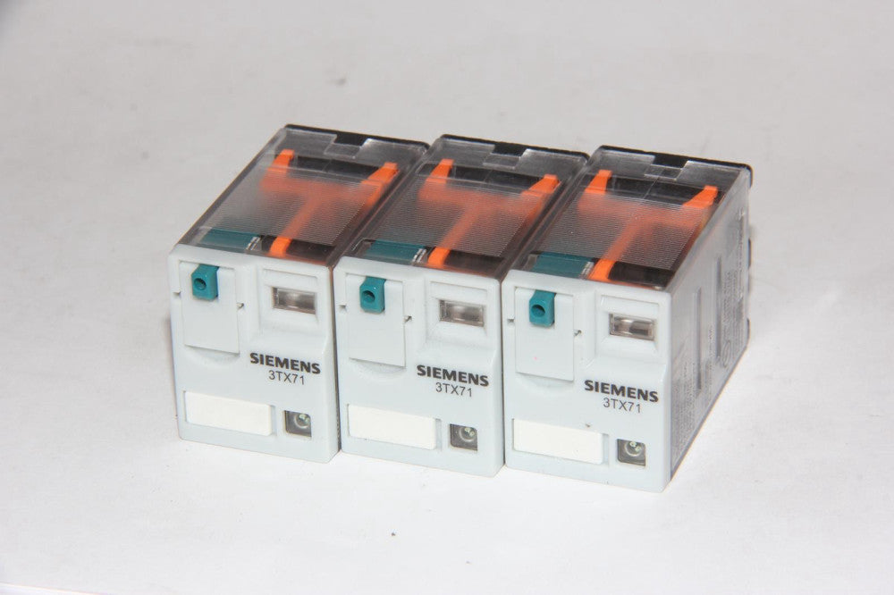 Lot of 3 SIEMENS 3TX7111--3PC03 SIRIUS 4-Pole Double Throw 24VDC Plug-in Relays