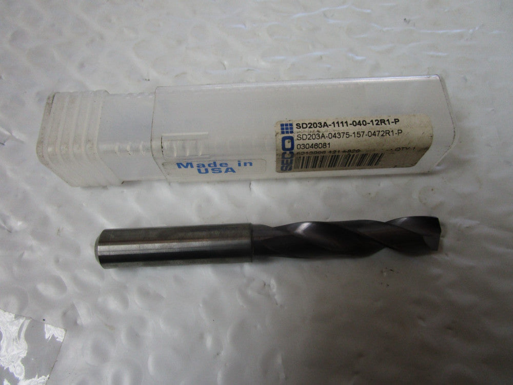 NEW SECO SD203A-1111-040-12R1-P SOLID CARBIDE SPIRAL DRILL BIT
