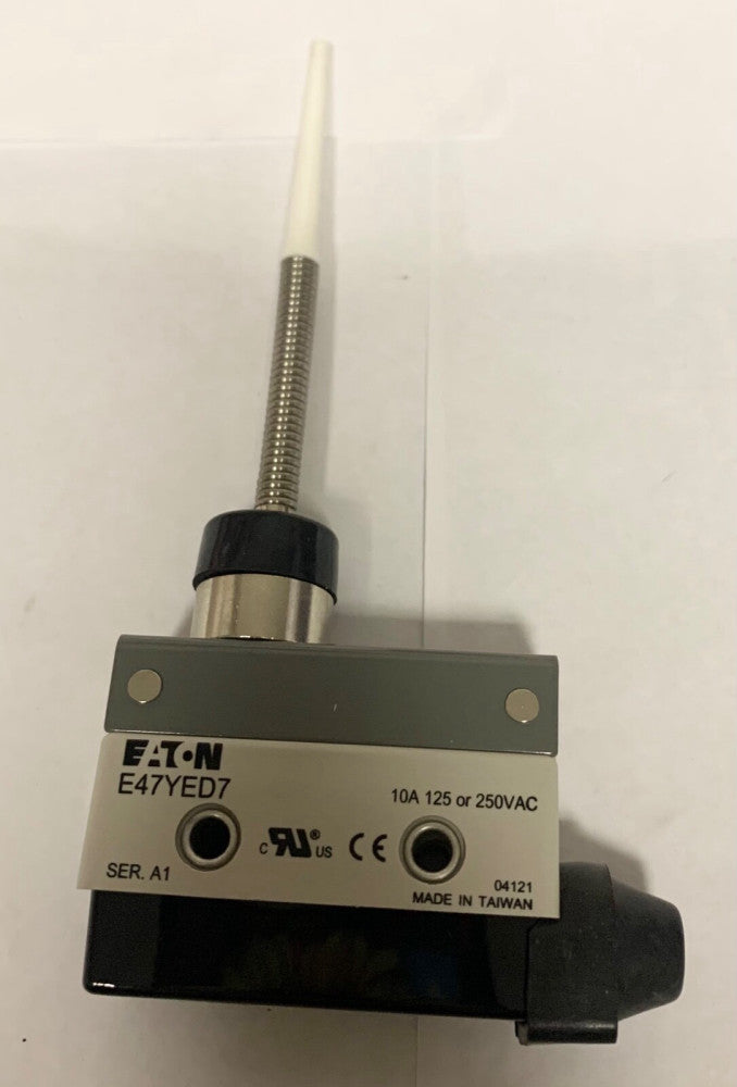 EATON E47YED7 Wobble Stick Snap Action Limit Switch 10 AMP 125 250 VAC 04131T