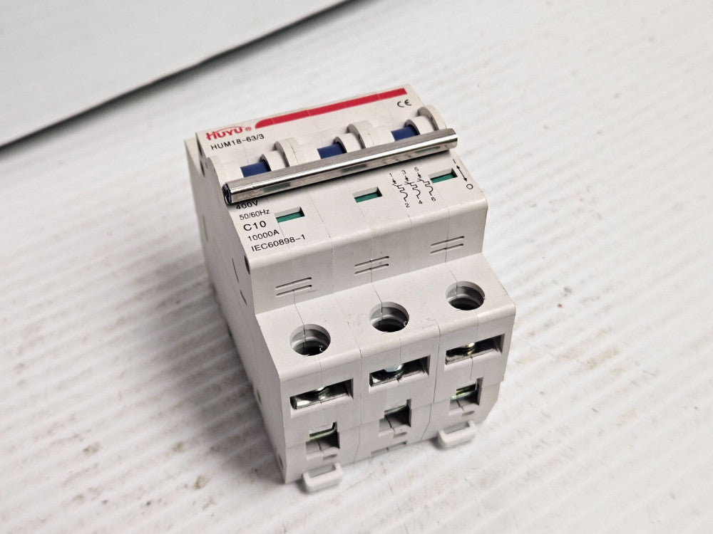 HUYU CIRCUIT BREAKER HUM18-63/3 C10 10 A AMP 3P 3 POLE 400V - USED