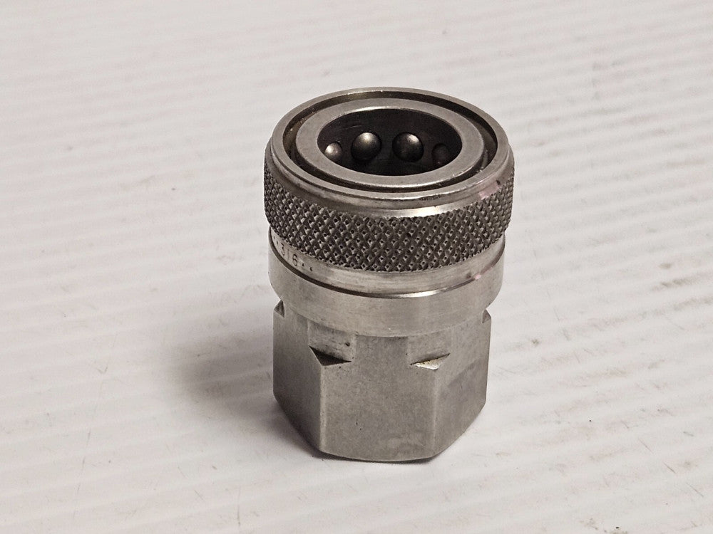 SWAGELOK 316 S/S STAINLESS FEMALE QUICK CONNECT COUPLER FITTING QF8-B 1/2" NPT