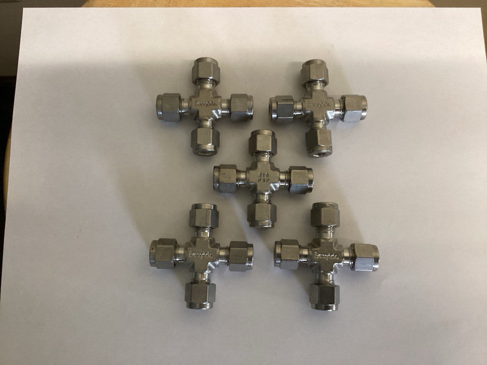 Swagelok SS-400-4 Tube Fitting, Union Cross, 1/4”. Lot of 5 Fittings