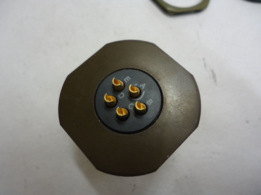 85107A145S50, Souriau, circular MIL Spec Connector 5P JAM NUT SKT, BRAND NEW!