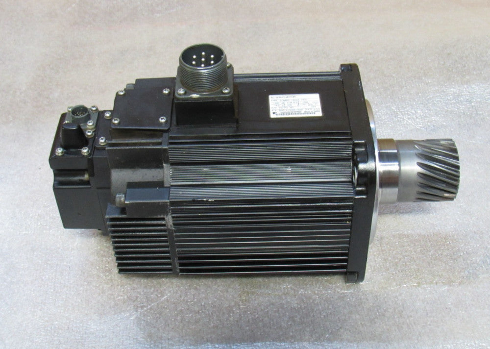 YASKAWA AC SERVO MOTOR SGMRS-13A2A-YR11 1300W 1500RPM 200V 8.34N•M 14A