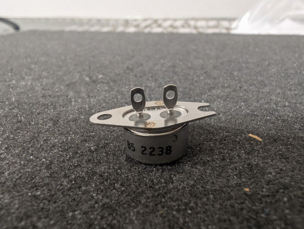 New, Klixon, 4344-145-85, 1/2 inch Disc Commercial Hermetic Snap-Disc Thermostat