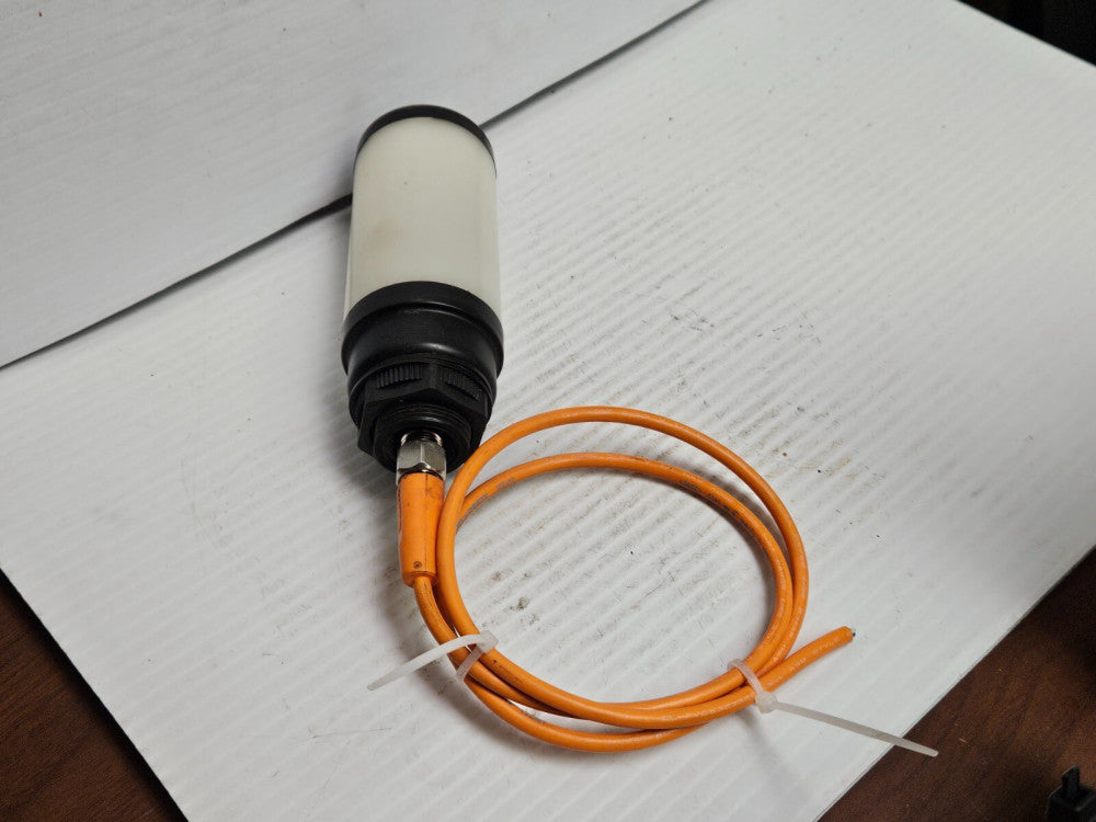 BANNER LED COLUMN LIGHT RED / GREEN 10463 CL50GRXPQ - USED