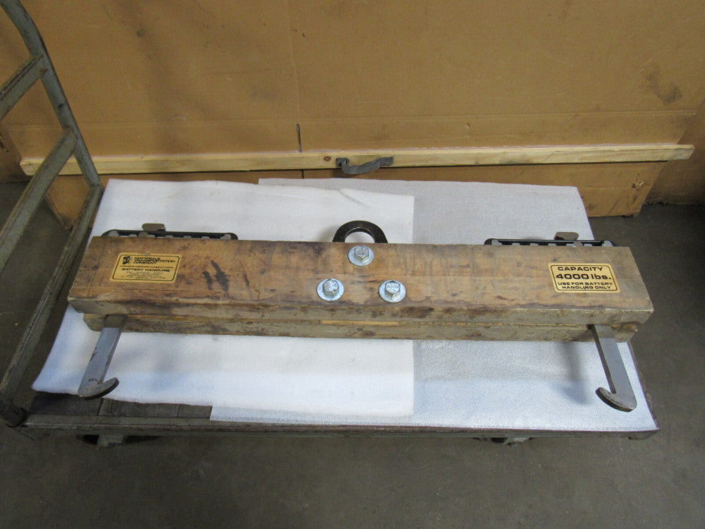 MTC MATERIAL TRANSPORTATION CO LIFT TRUCK BATTERY LIFTER BEAM BAR 43" 4000LB