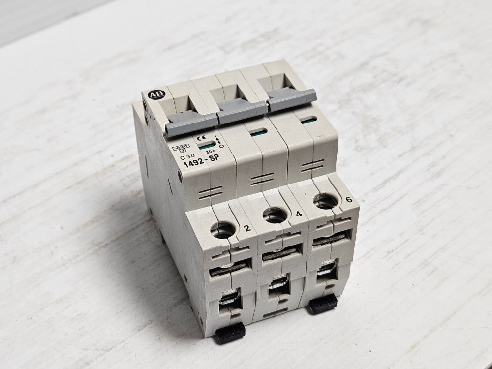 Allen Bradley Circuit Breaker 1492-SP3C300 30 A Amp 3P 3 Pole Ser C