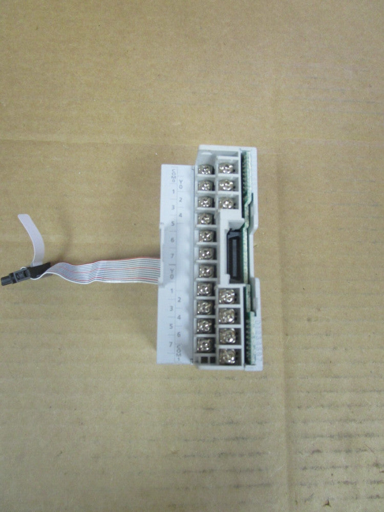 MITSUBISHI ELECTRIC PROGRAMMABLE CONTROLLER FX5-16EYT/ES 5-30Vdc 0.5A