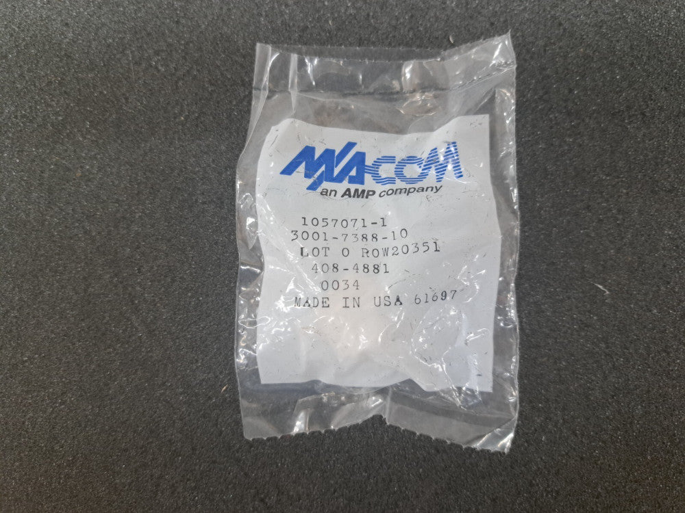 New, M/A-Com, 3001-7388-10, RF N CONNECTOR MALE CABLE MOUNT CLAMP SOLDER