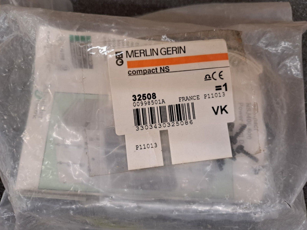 New, Schneider Electric, 32508, CIRCUIT BREAKER LUG KIT