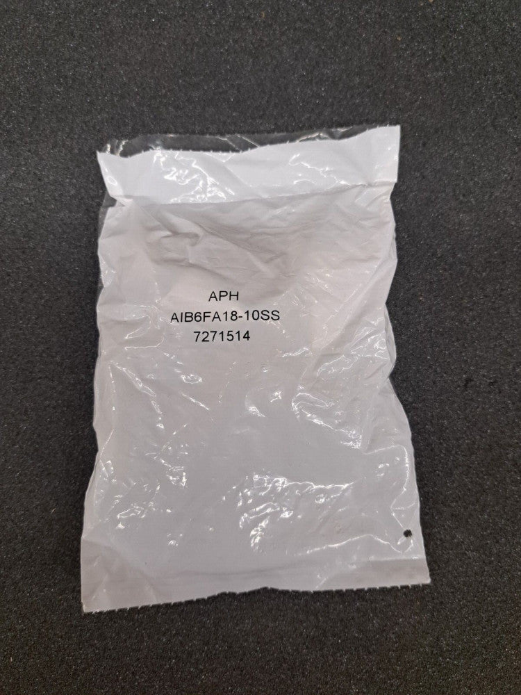 New, Amphenol, AIB6FA18-10SS, CONN PLUG FMALE 4P SOLDER CUP