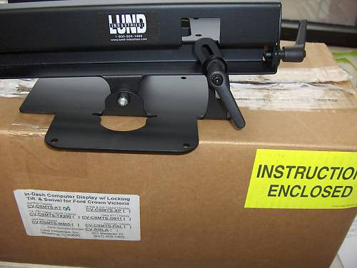Lund CV-CSMTS-KT In-dash Tilt And Swivel Mounting Kit. Brand New!