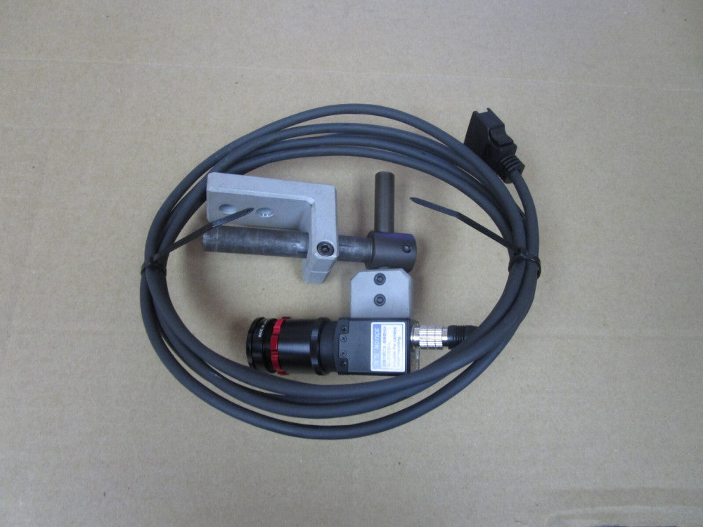 KEYENCE HI-SPEED DIGITAL COLOR CCD CAMERA CV-035C w/ LENS F2/35mm