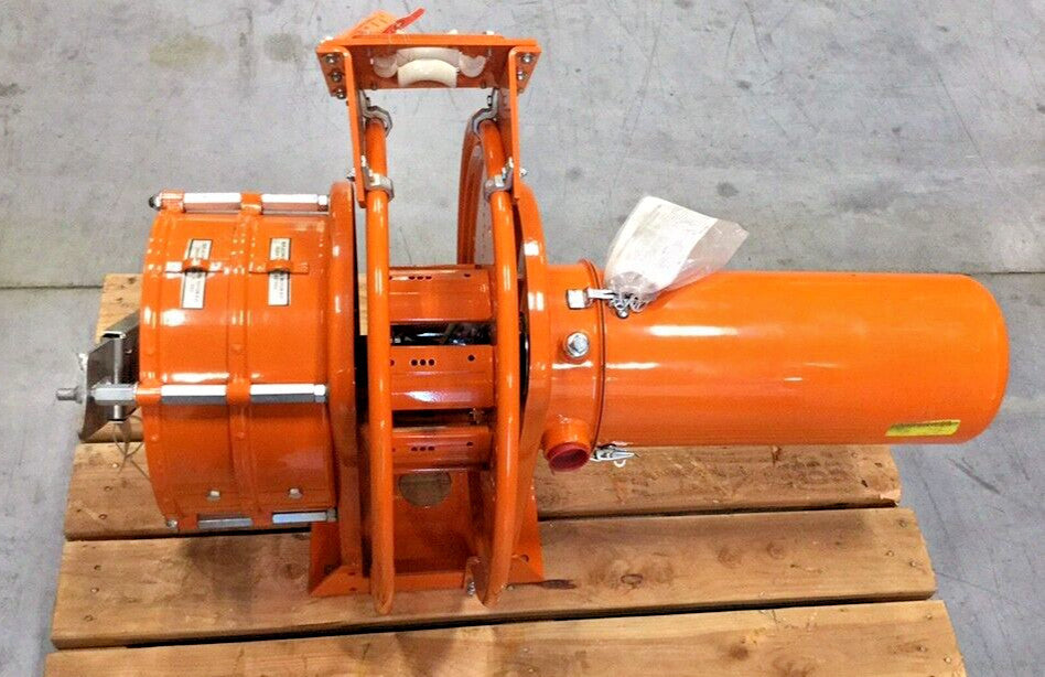 Gleason S211002-243-11-1-CSA Used Cable Reel 35A 600V to Stretch 30 Ft of 12AWG