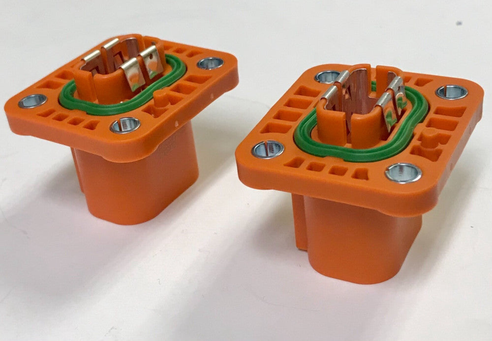 LOT OF (2) TE CONNECTIVITY 1-2103247-2 20245 A1 PA66 GF33 HVA 280 Automotive