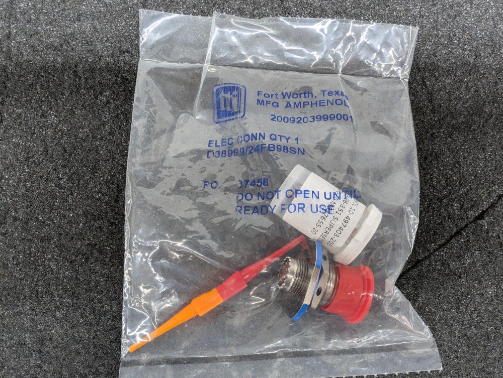 New, Amphenol, D38999/24FB98SN, Circular MIL Spec Connector 6P FM SZ 11 SKT PNL