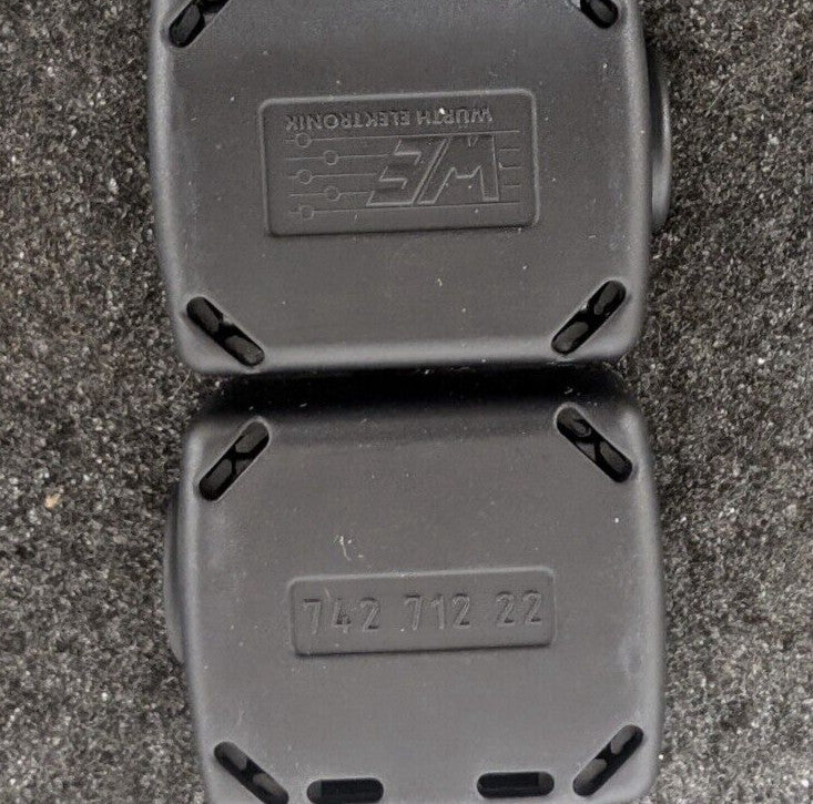 New, Wurth Elektronik, 74271222S, FERRITE CORE 265 OHM HINGED - Lot of 3pcs