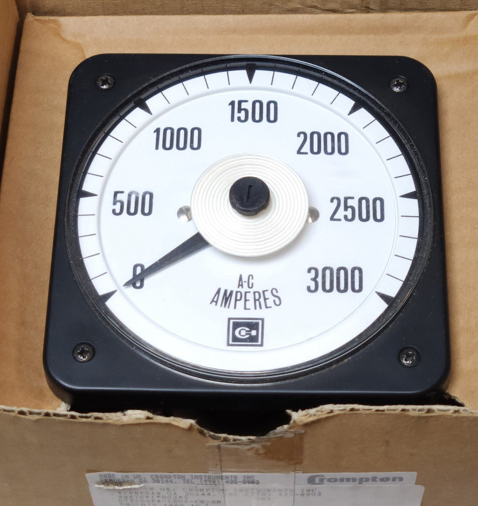 CUTLER HAMMER CROMPTON 007 05FA LSUA C6 SM 0-3000 AMPERES 3000 AMP Meter