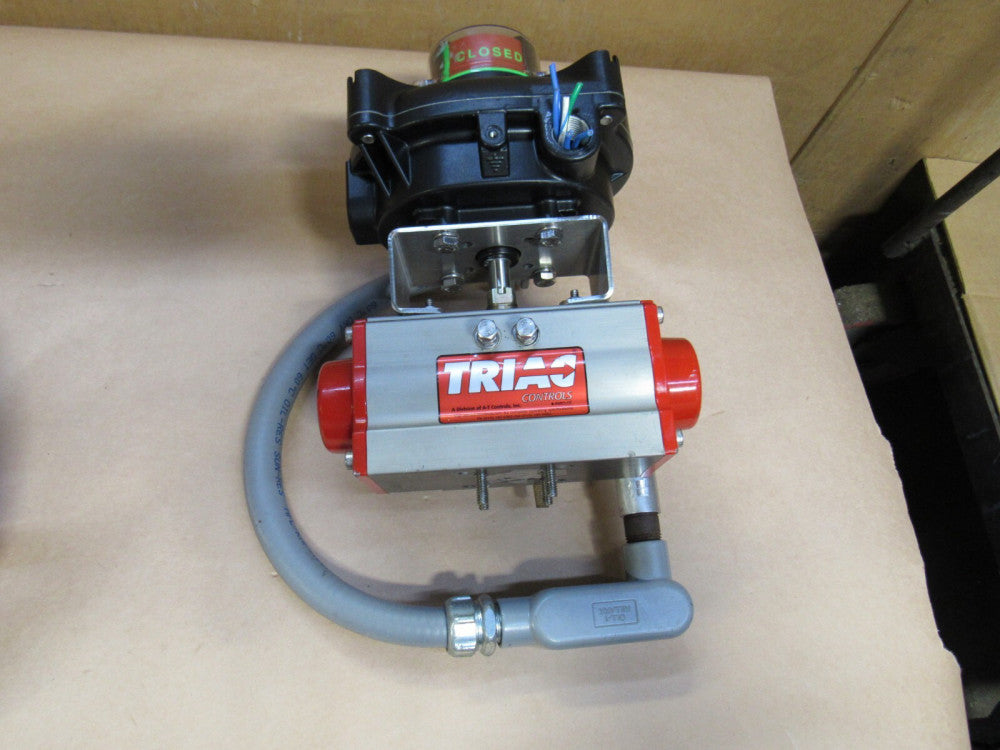 TRIAC ACTUATOR F88TX0502R2SBB W/ LIMIT SWITCH EX10A2SBKN - USED