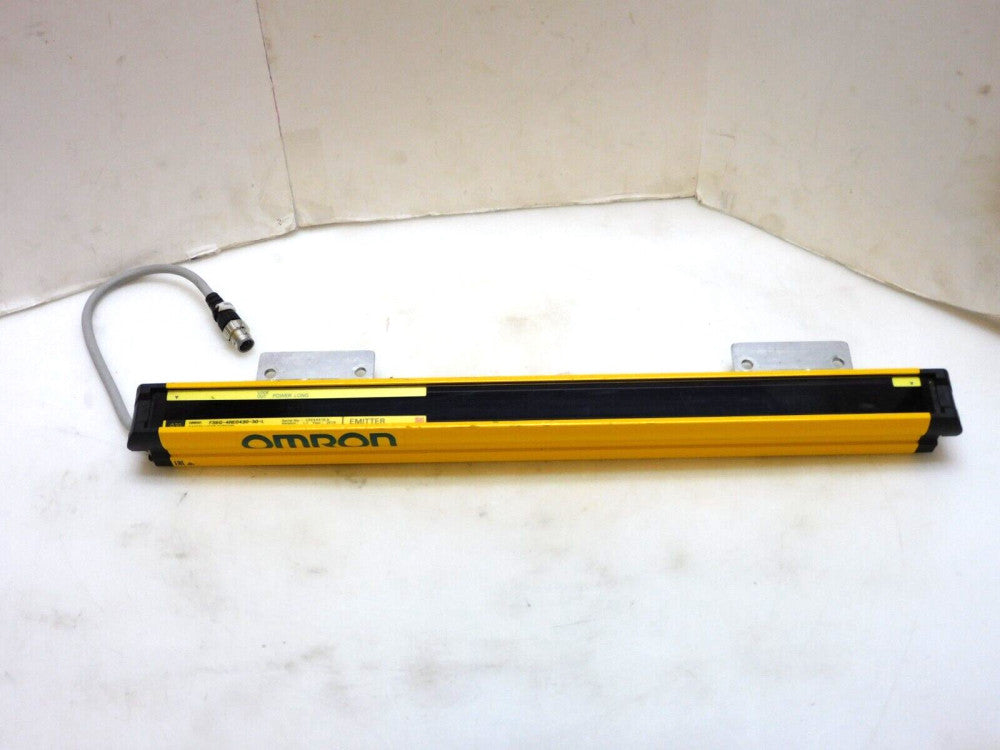 OMRON F3SG-4RE0430-30-L SAFETY LIGHT CURTAIN EMITTER