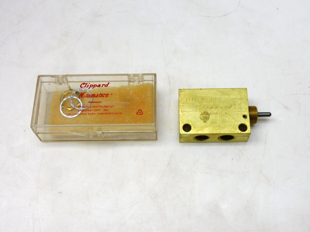 CLIPPARD MINIMATICS MJV-4 4-WAY SPRING RETURN CONTROL VALVE