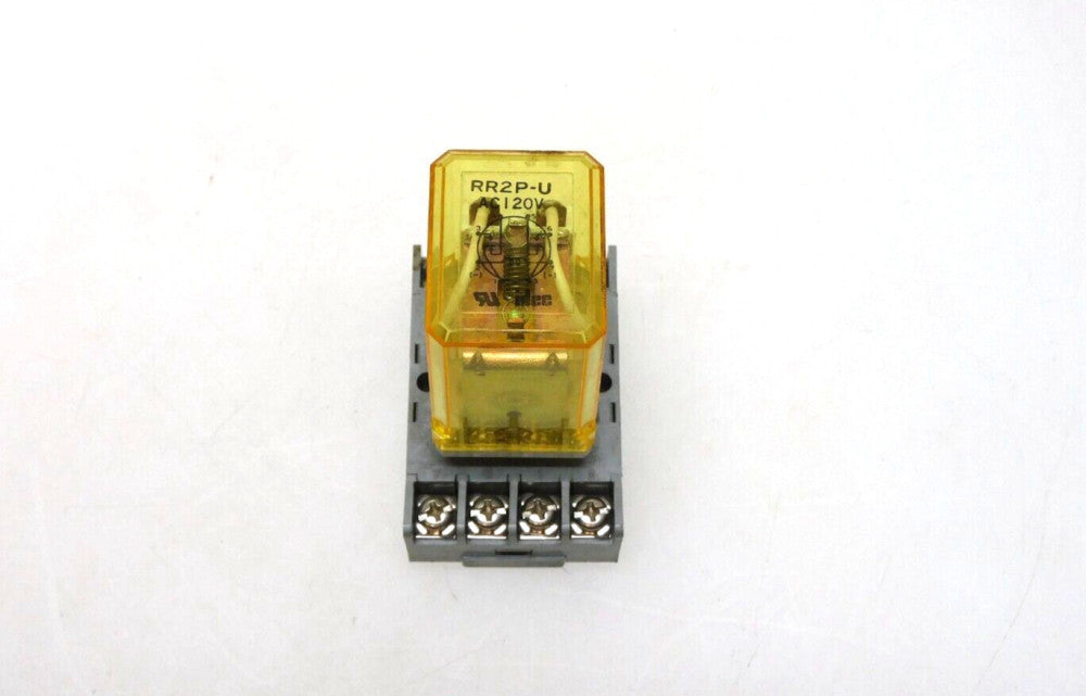 IDEC RR2P-U CONTROL RELAY W/ SH2P-06 BASE 10A 300V