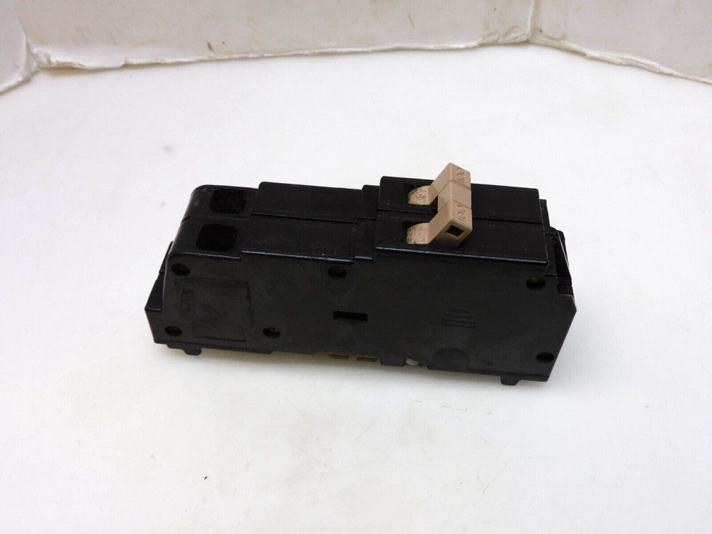 CUTLER HAMMER CH2100 2P 100A CIRCUIT BREAKER LONG FRAME DAMAGE CORNERS NO LABELS