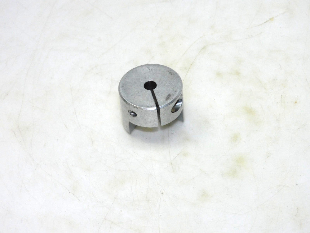 NO NAME 2-JAW ALUMINUM 1/2 COUPLING 6MM /1/4" ID 32MM OD