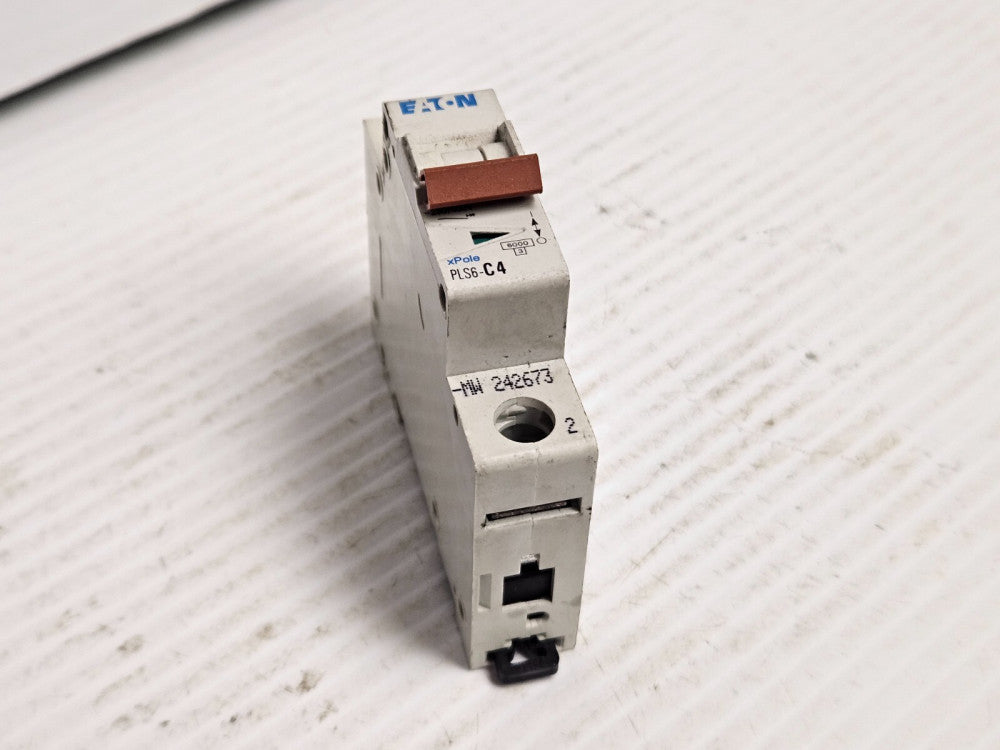 EATON CIRCUIT BREAKER PLS6-C4 PLS6-C4-MW 4 A AMP 1P 1 POLE  - USED