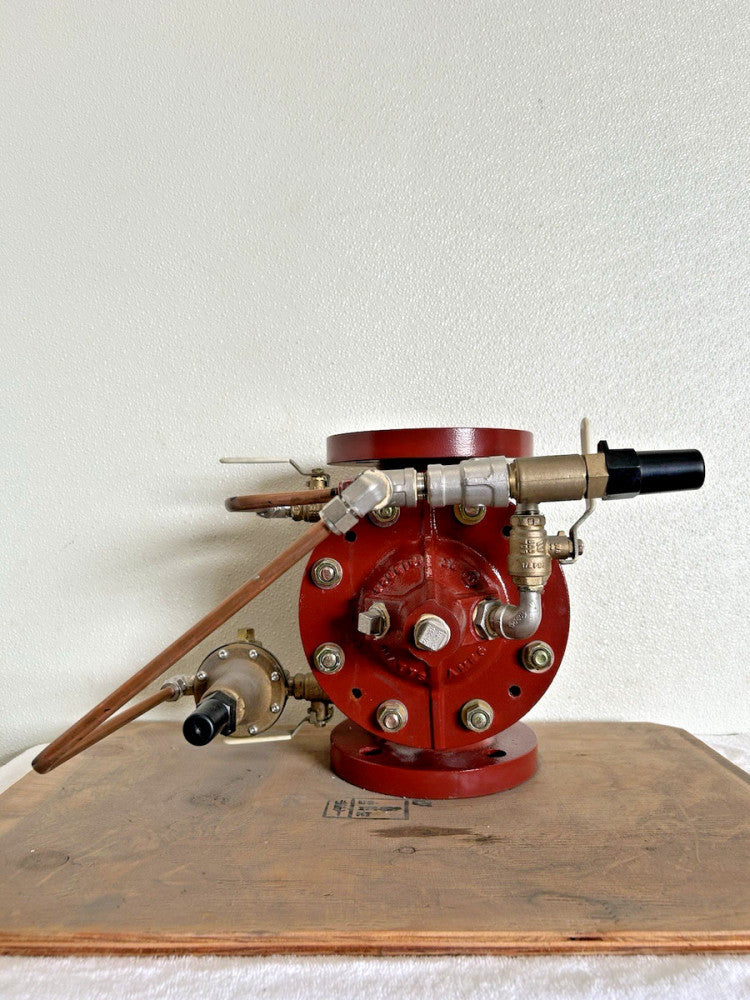 Watts LFM115 10/18 Pressure Reducing Control Valve