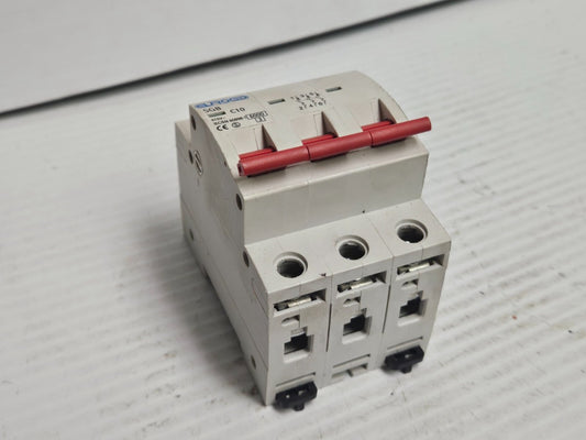 EUROGD CIRCUIT BREAKER SGB C10 3P 3 POLE 10 A AMP 415V - USED