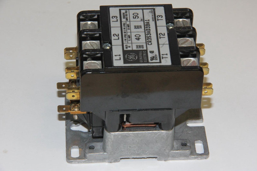 GENERAL ELECTRIC CR353AD3BA1 3-Pole 40A Contactor