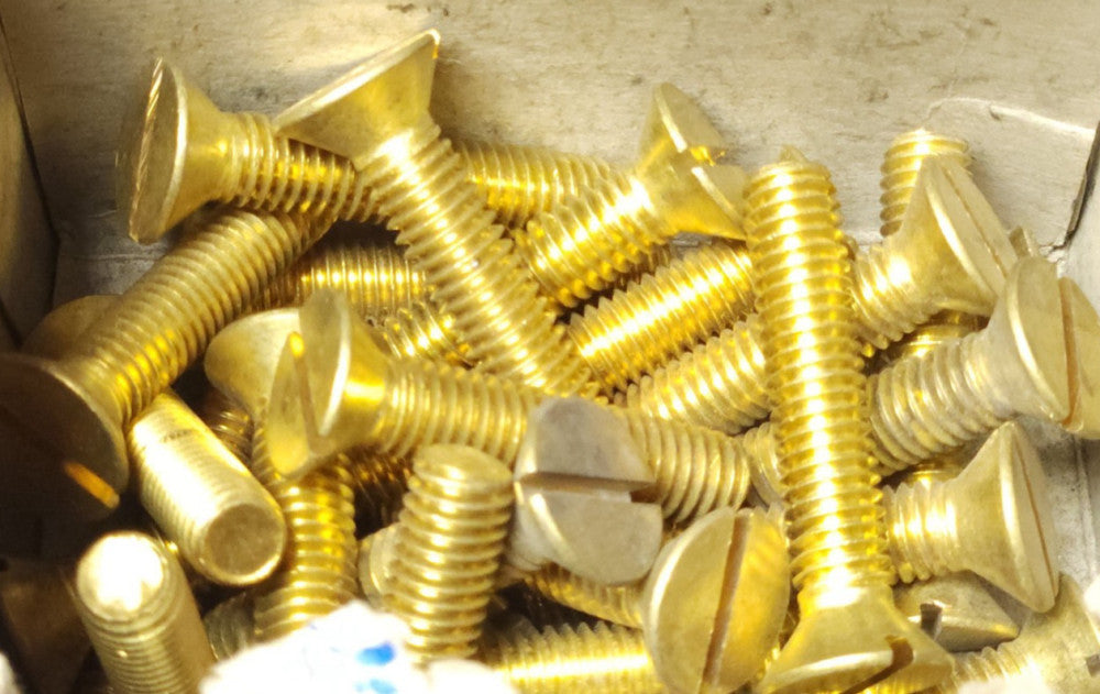 BOX OF 28 01RF3/8X2 BRASS MACHINE SCREW 3/8-16X2" FLAT 3/8"X2" M/S BRASS