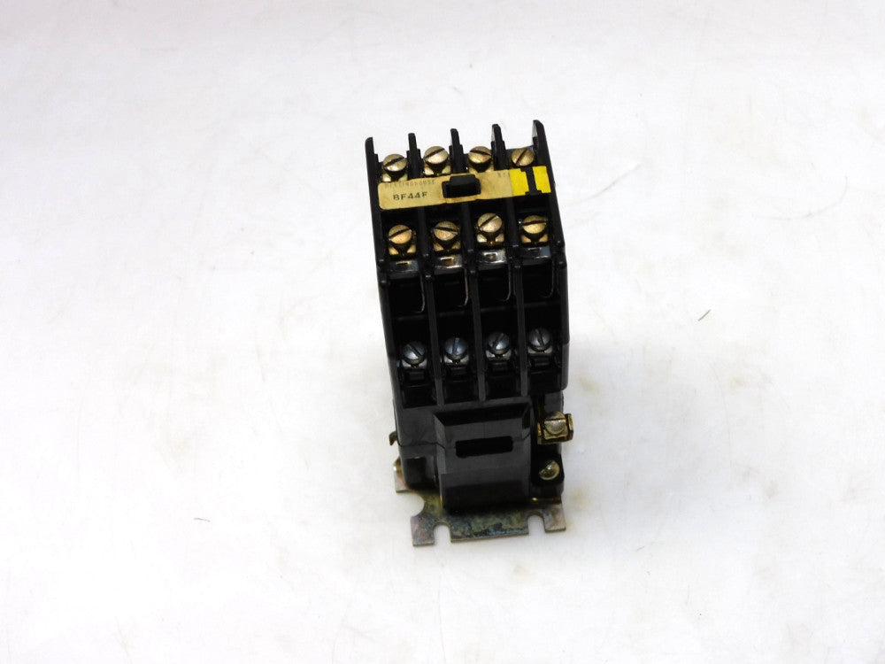 WESTINGHOUSE BF44F CONTROL RELAY STYLE 765A192G01 300AC 10A 4NO-4NC 120V COIL