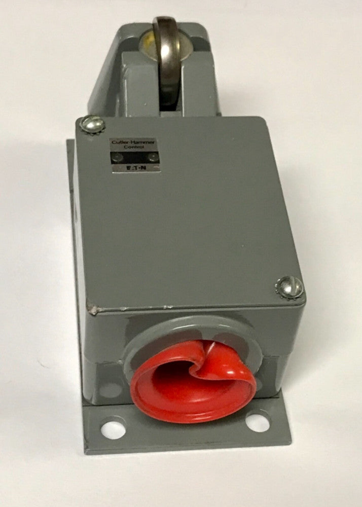 EATON CUTLER HAMMER 10316H10 Nema 1 Push Roller Limit Switch 1 NO 1 NC