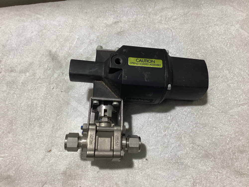 Swagelok SS-63TS8 Valve With Swagelok 133 SR Actuator
