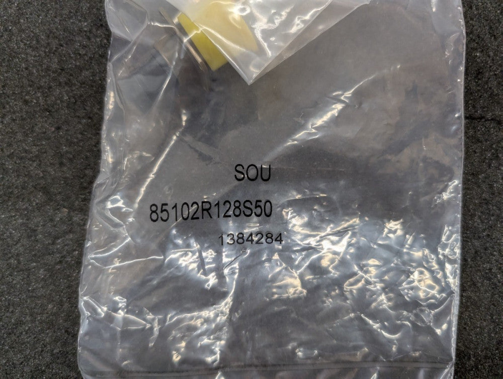 New, Souriau, 85102R128S50, Circular MIL Spec Connector 851 8C 8#20 SKT RECP