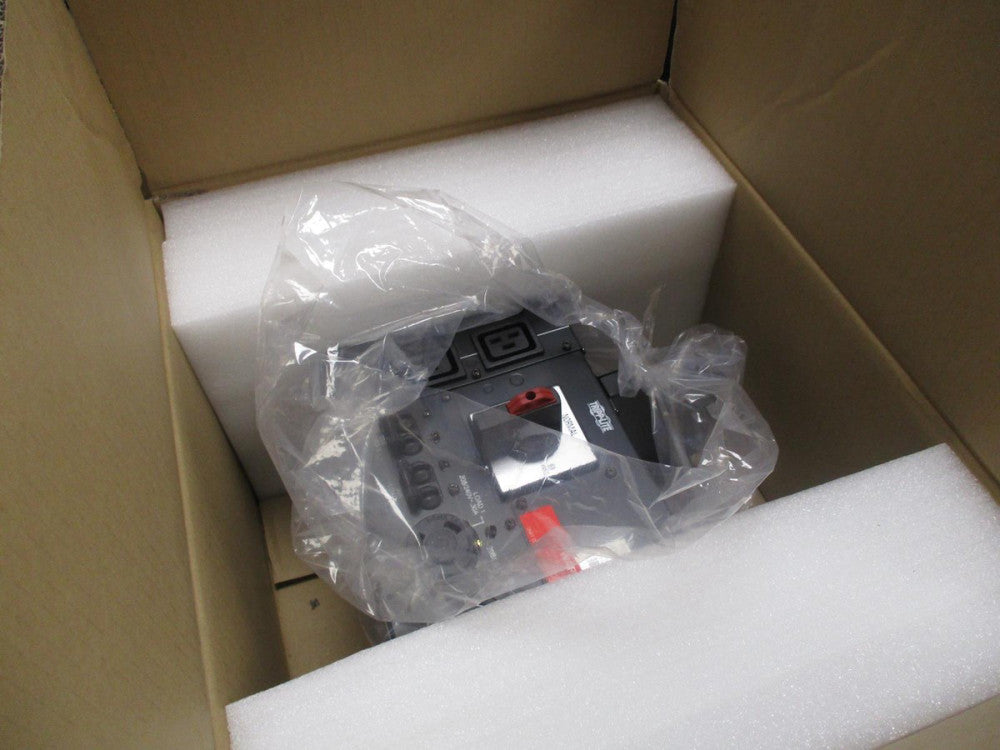 TRIPP-LITE PD64744 POWER DISTRIBUTION BLOCK