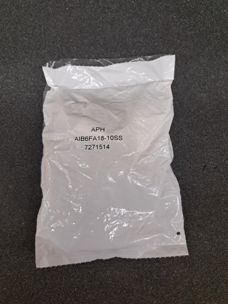 New, Amphenol, AIB6FA18-10SS, CONN PLUG FMALE 4P SOLDER CUP