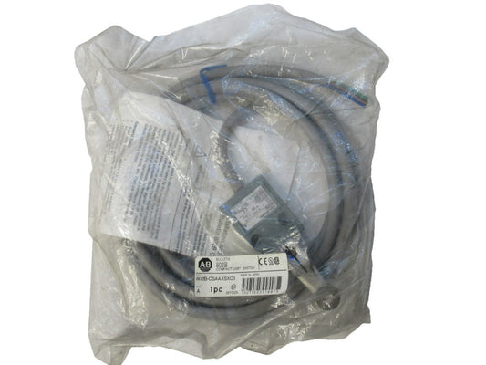 (NEW) ALLEN BRADLEY 802B-CSAAXSXC3 , 802BCSAAXSXC3 Compact Limit Switch