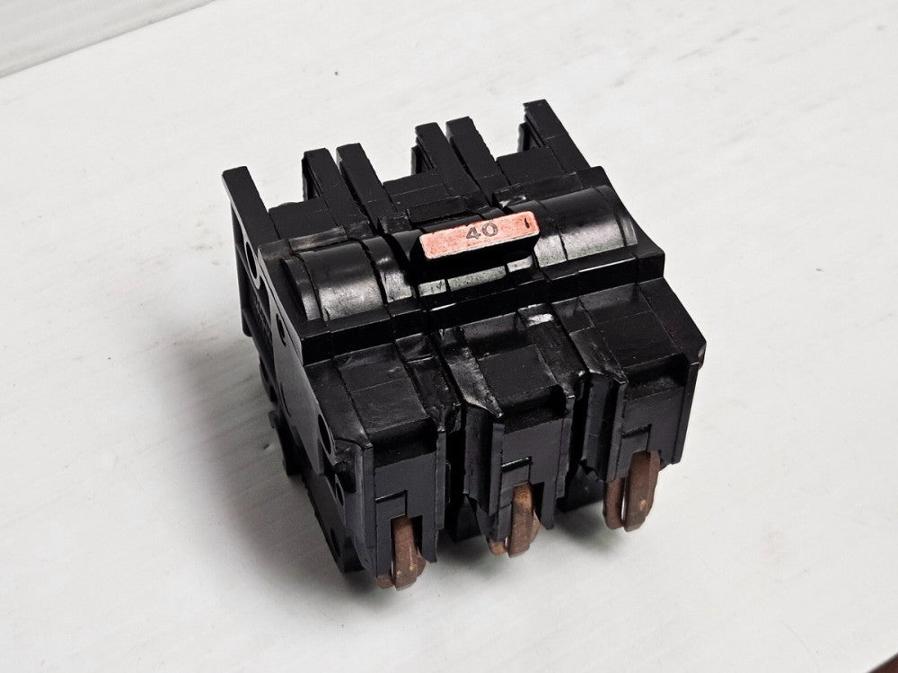 FEDERAL PACIFIC FPE STAB-LOK CIRCUIT BREAKER NA-NI 40 A AMP 3P 3 POLE 240VAC
