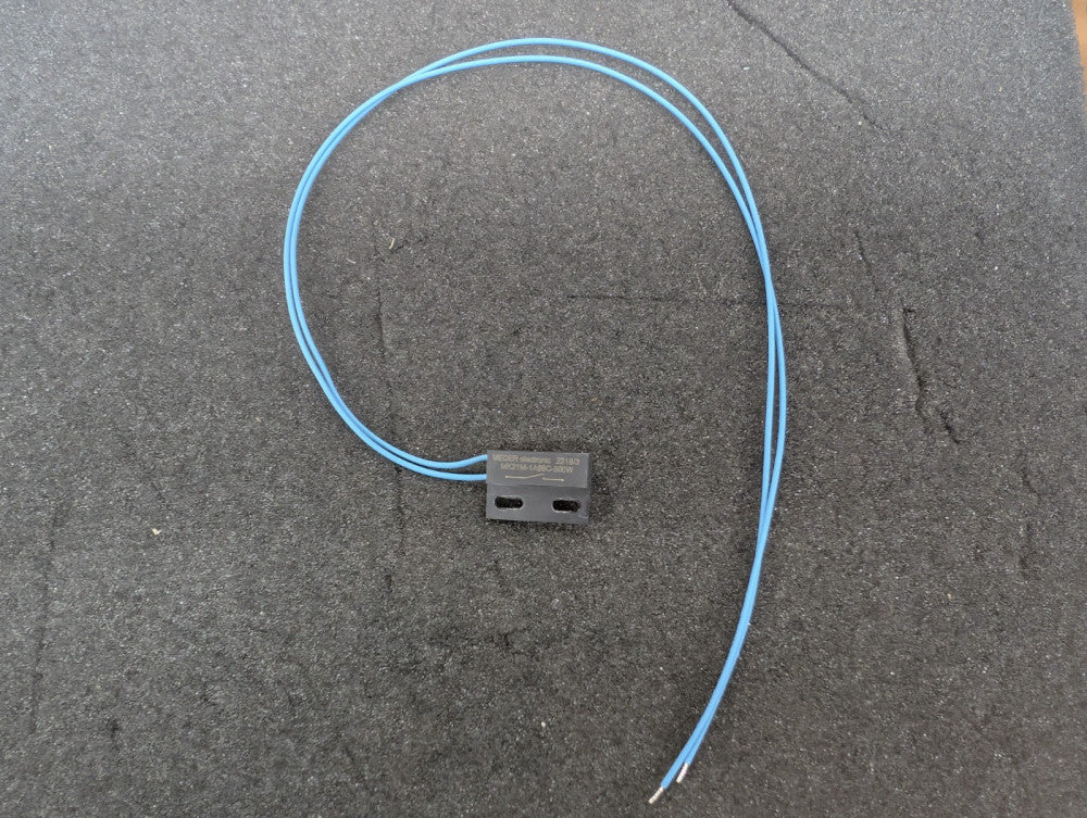 New, Standex Meder, MK21M-1A66C-500W, SENSOR REED SW SPST-NO W LEADS -  Lot of 2