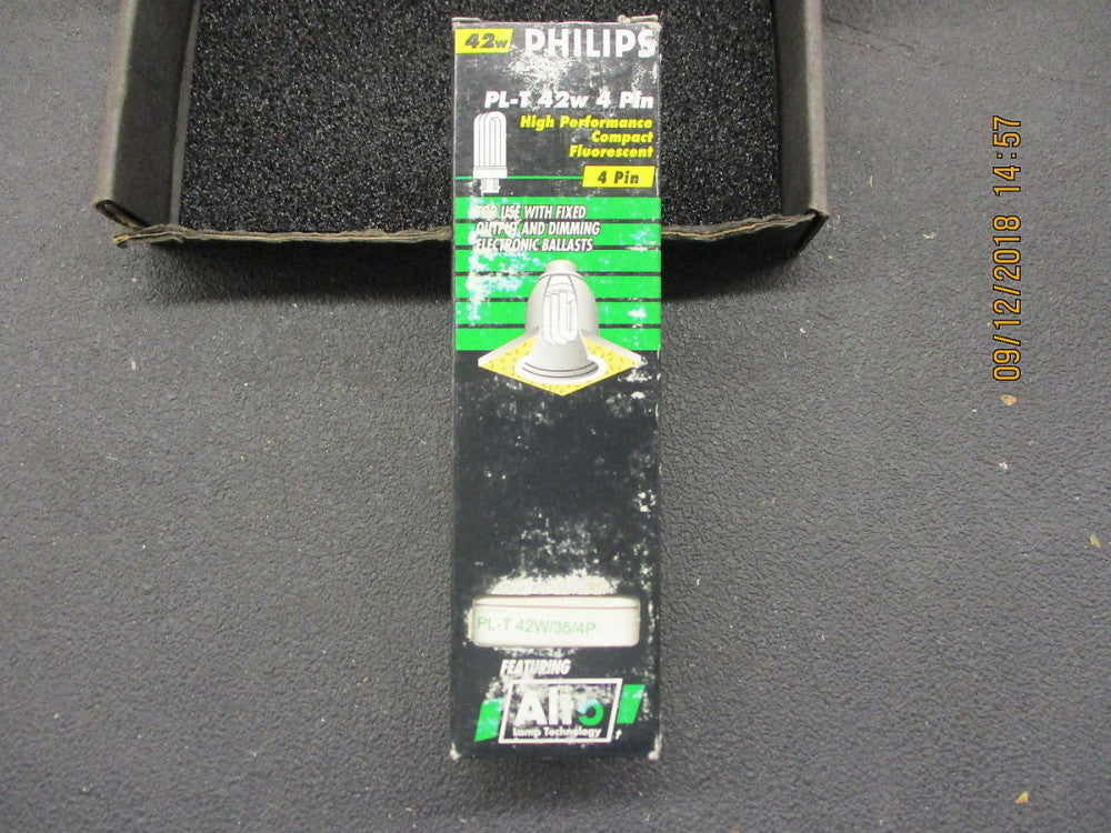 149021 Philips 42 Watt - 4 Pin GX24q-4 Base - 3500K - CFL  BRAND NEW! LOT OF 12