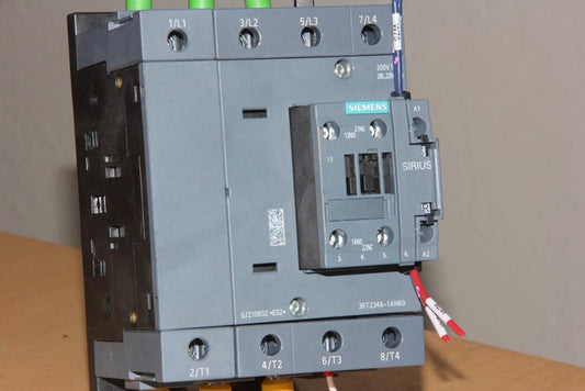 SIEMENS 3RT2346-1AN60 DIN Rail Mount 4-Pole Power Contactor